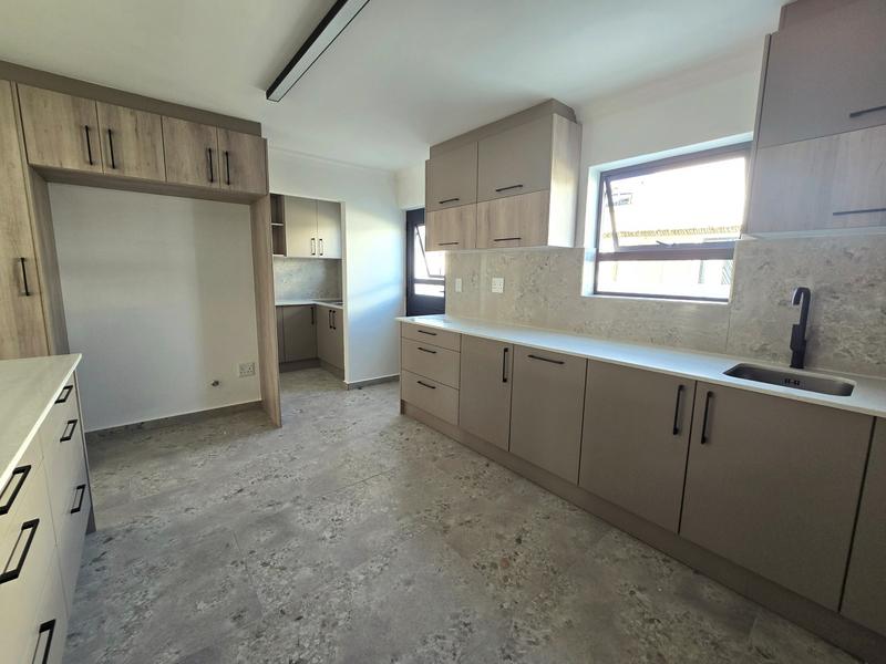 3 Bedroom Property for Sale in Britannia Bay Western Cape